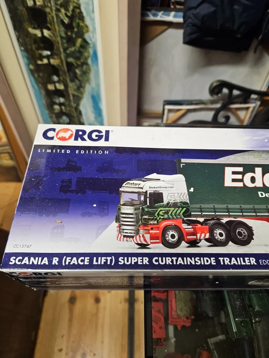 Corgi Scania Tractor Unit and Trailer Eddie Stobar - Image 4