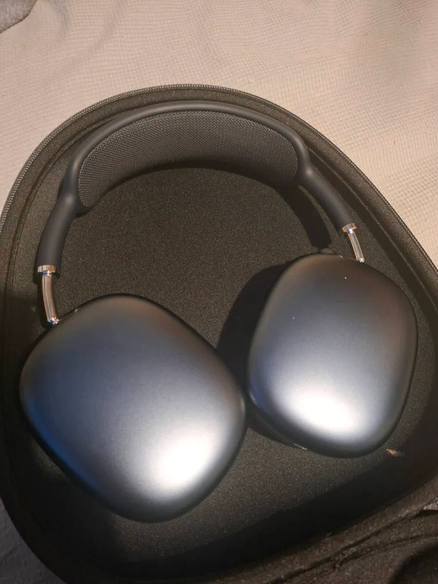 Apple AirPods Max Wireless Over-Ear Headphones - Image 1