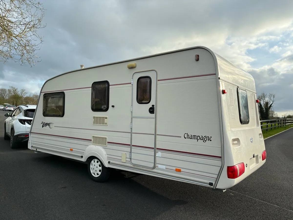 Bailey pageant champagne - Image 3