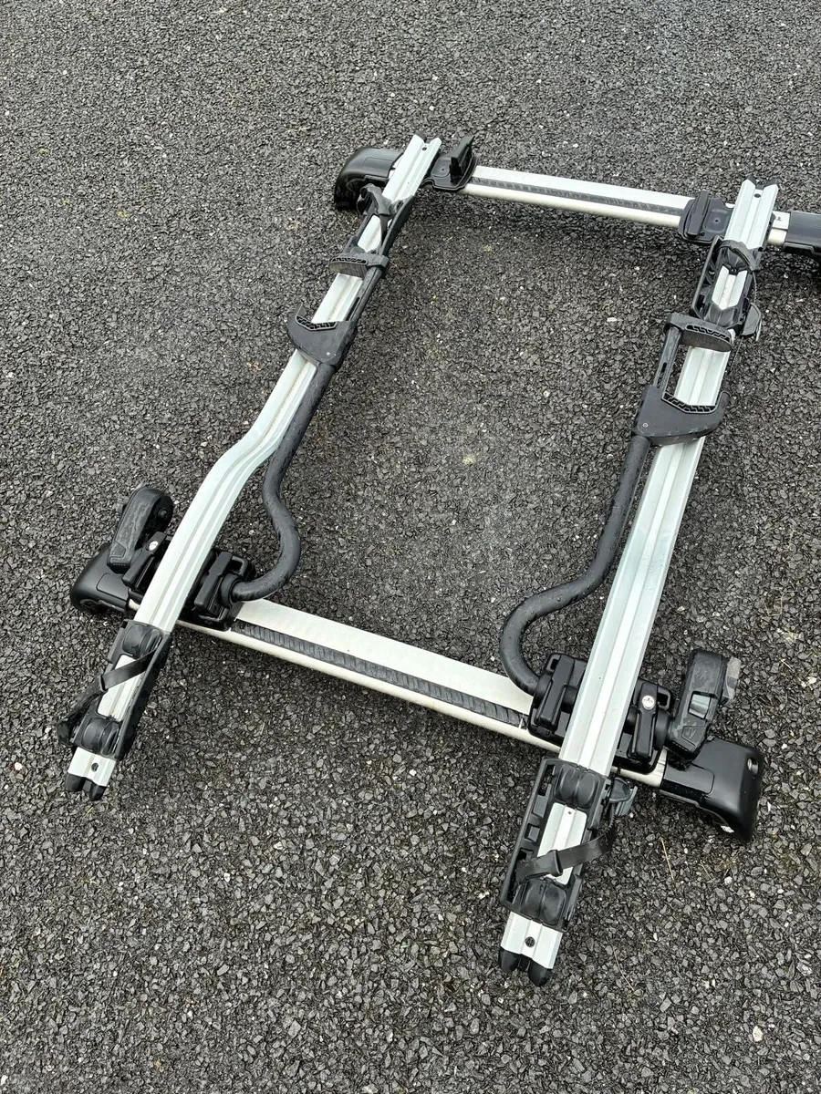 Thule Roof Rack Incl 2x Bike Carriers - Image 3