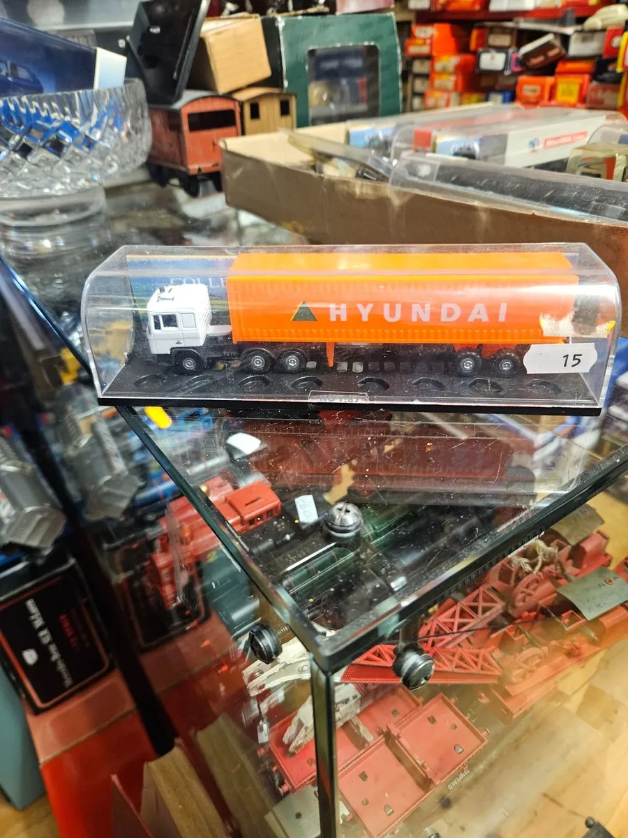 Corgi Herpa Truck 1.87 - Image 1