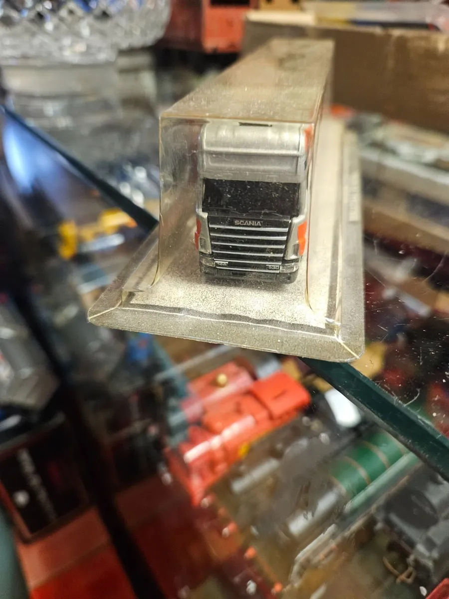 Corgi Herpa Truck 1.87 - Image 1