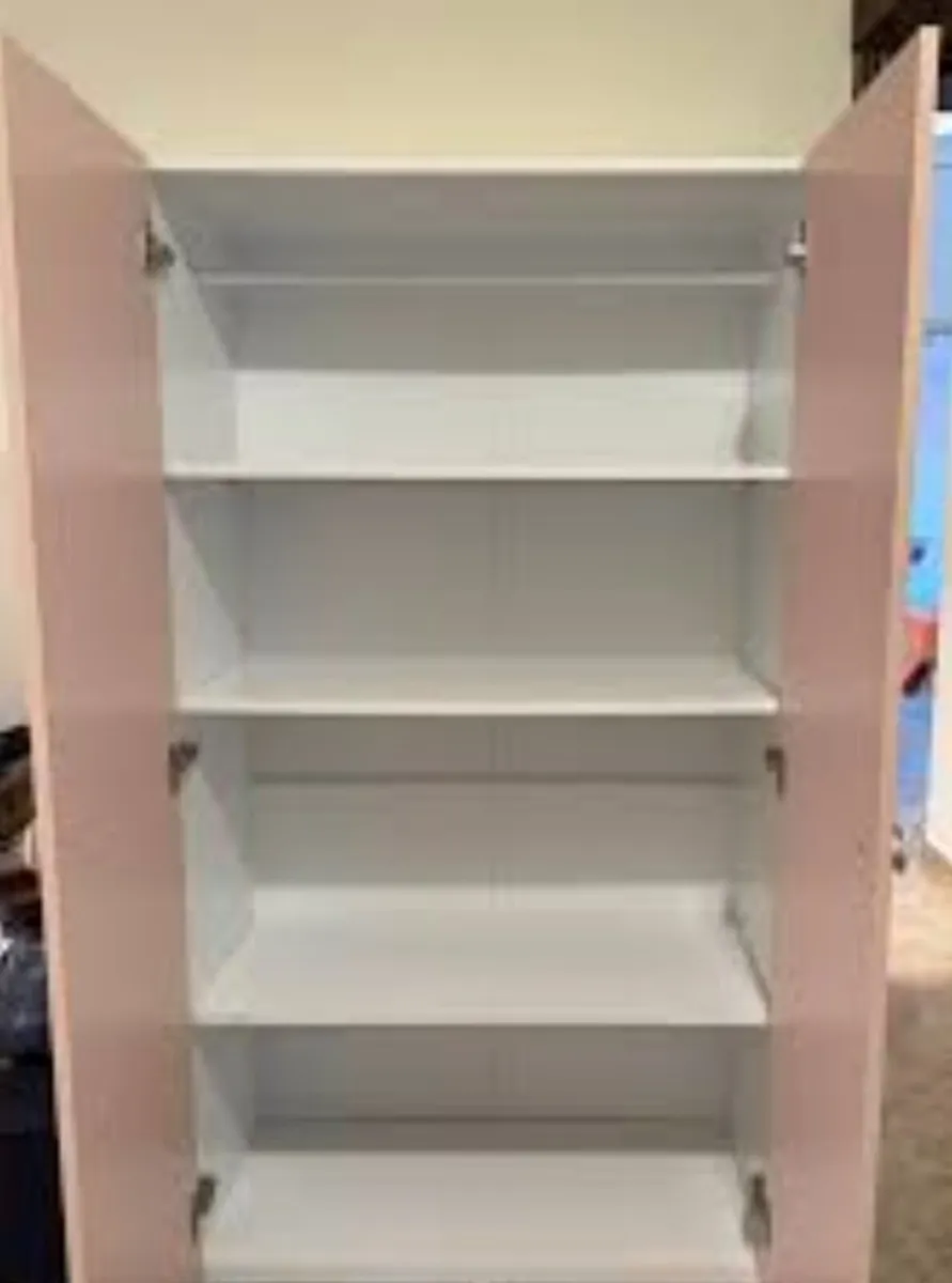 Small kids wardrobe - Image 2