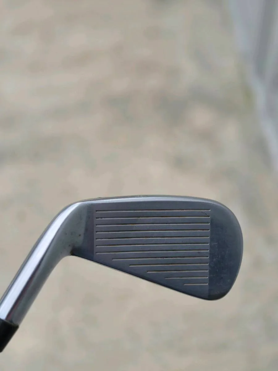 Taylormade P790 2 iron - Image 4