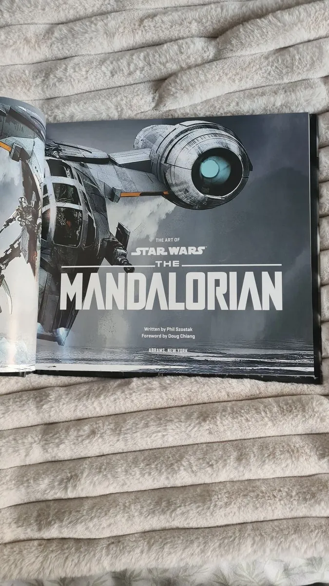 Starwars Mandalorian Book - Image 4