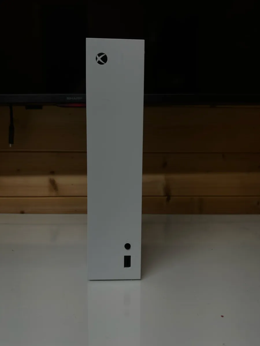 Xbox series s bundle - Image 4