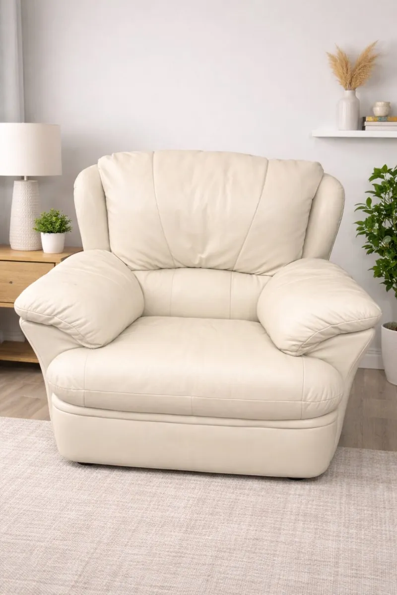 2 comfortable leather cream chairs - Image 1