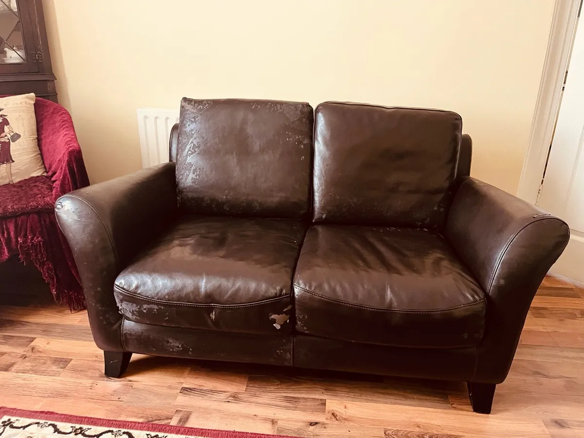 Brown Leatherette 3piece Suite - Image 1