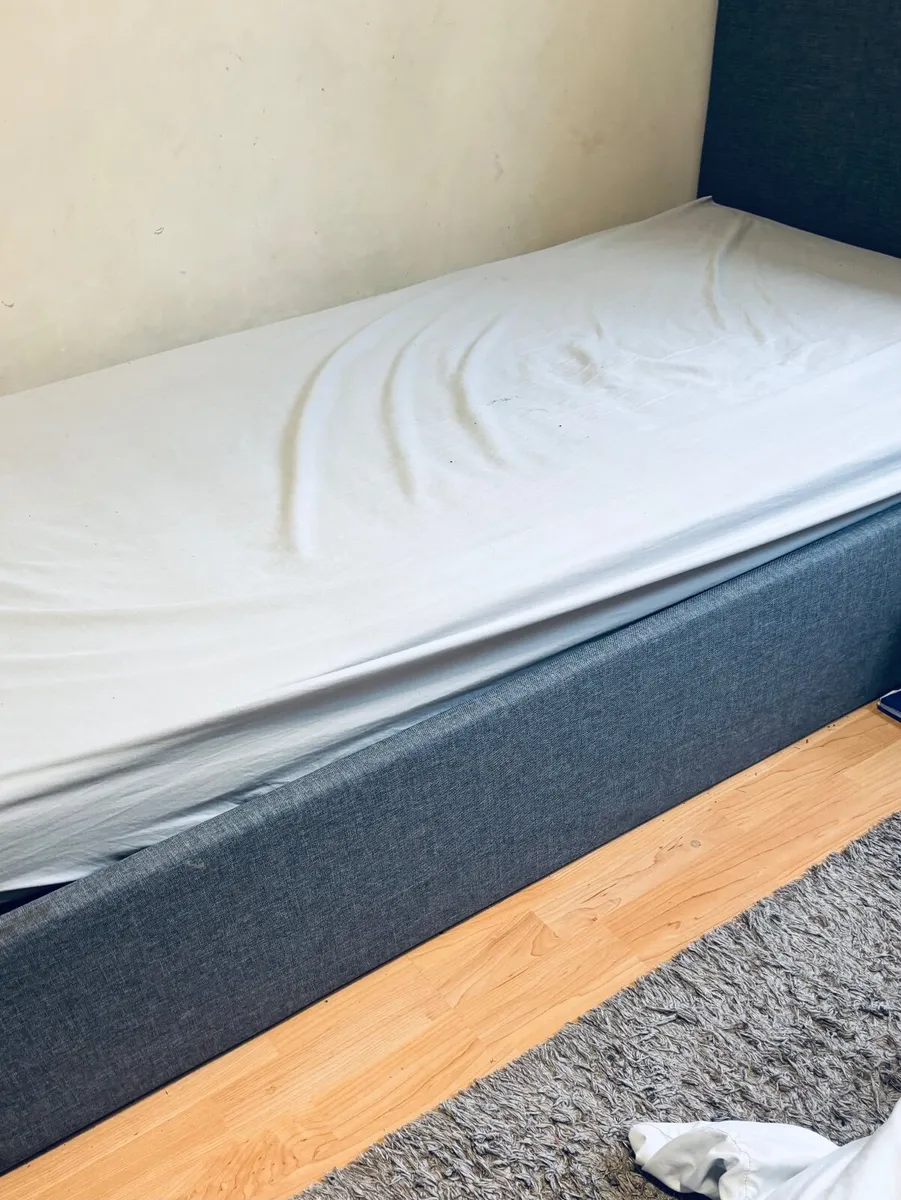 Single bed - Image 3