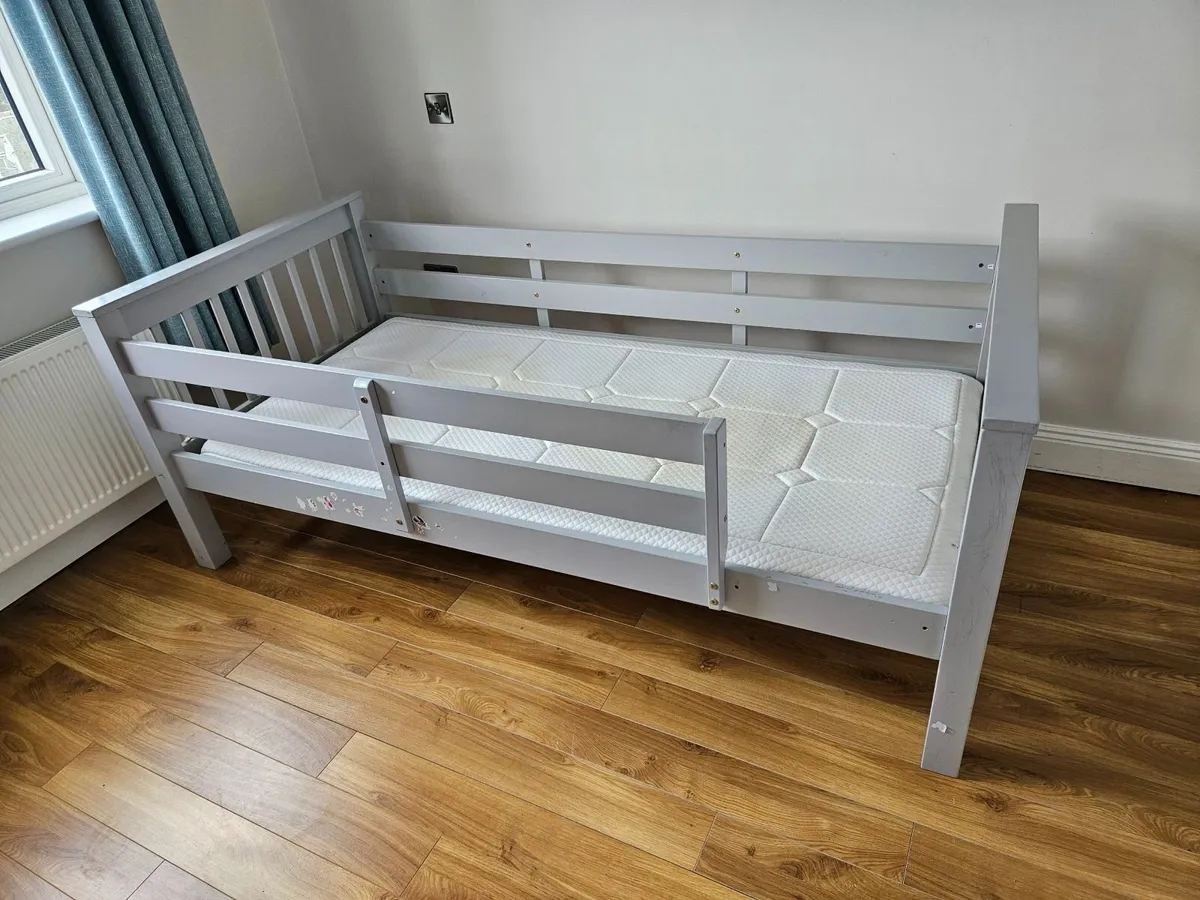 Single childs bed