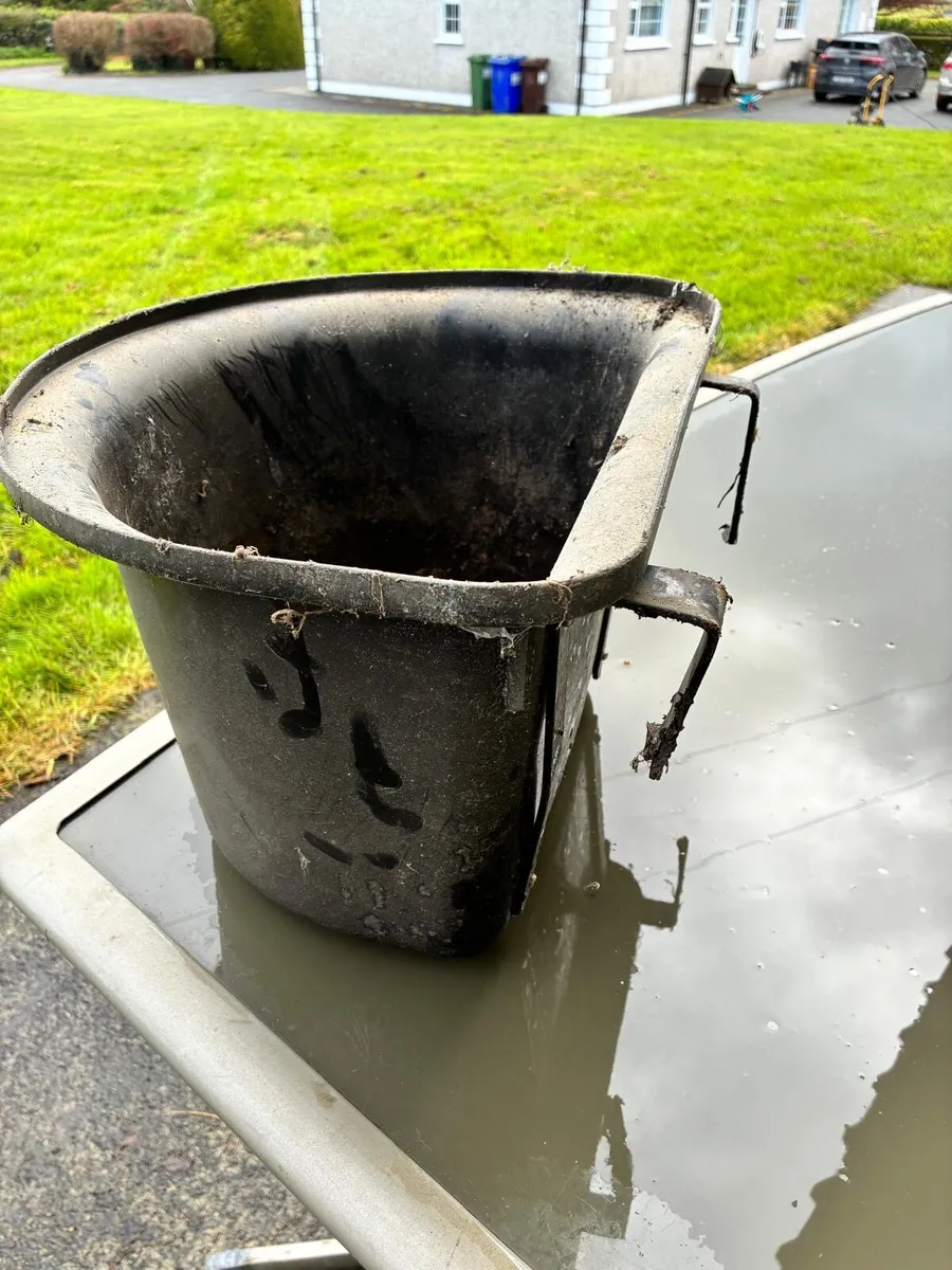 Horse Feeder & Hay Rack - Image 1