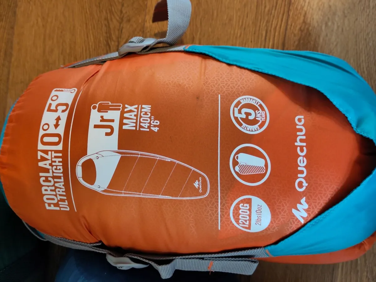 Camping gear (tent+mattresses+sleeping bags) - Image 3