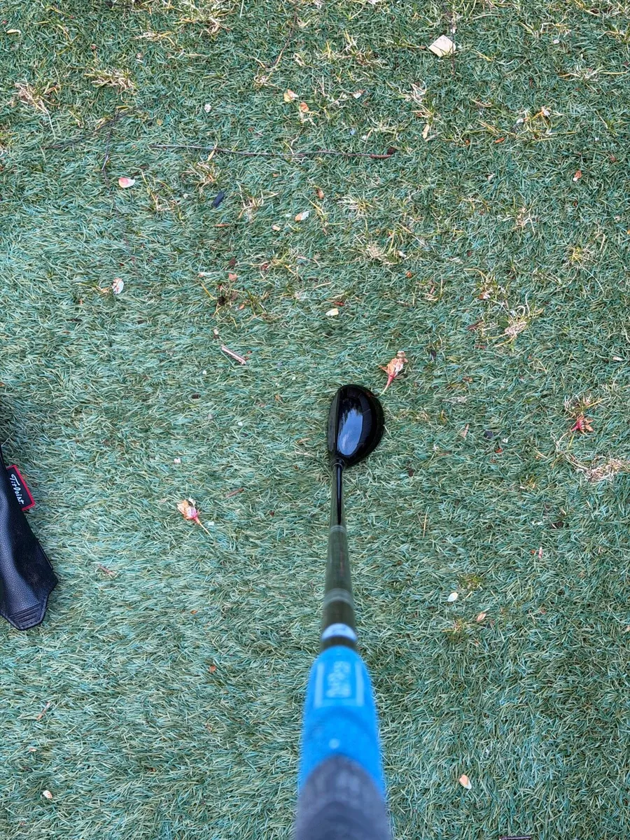 Titleist TSR3 3 Hybrid - Image 2