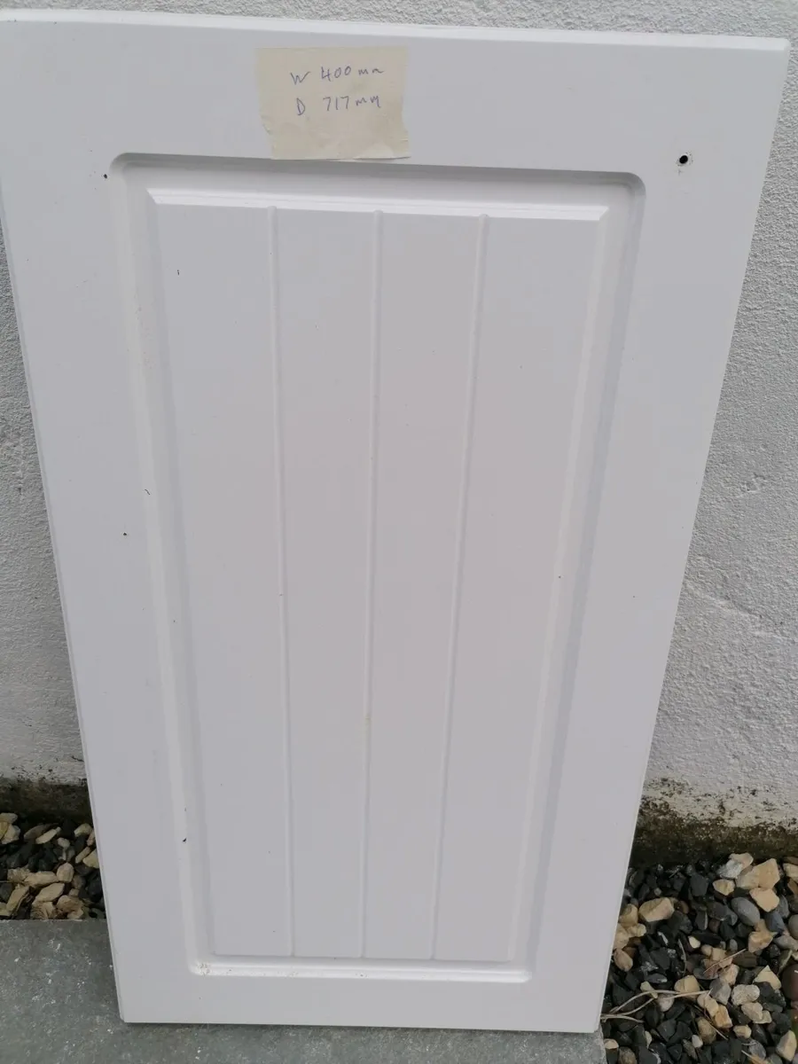 Cabinet doors - Image 1