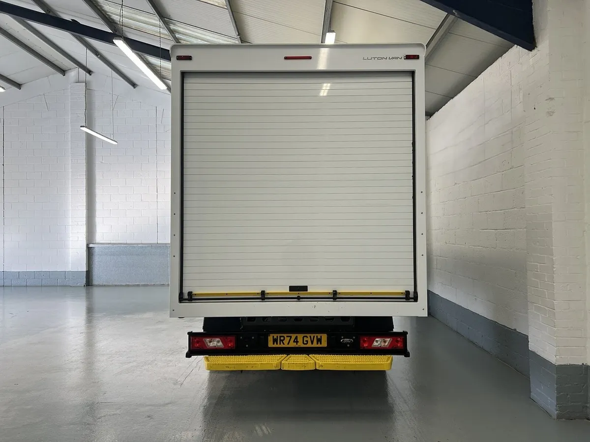 2024 Ford Transit Luton Box Van - Image 4