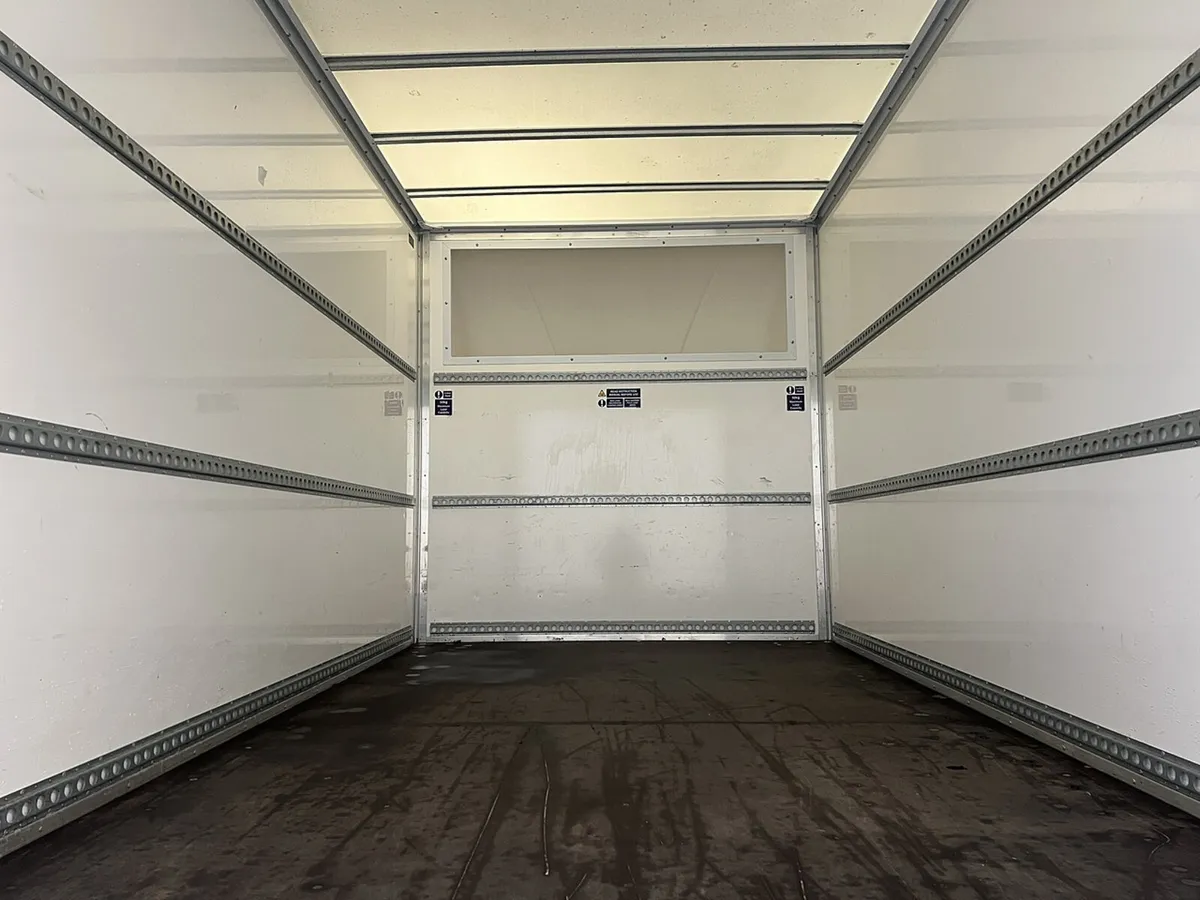 2024 Ford Transit Luton Box Van - Image 2
