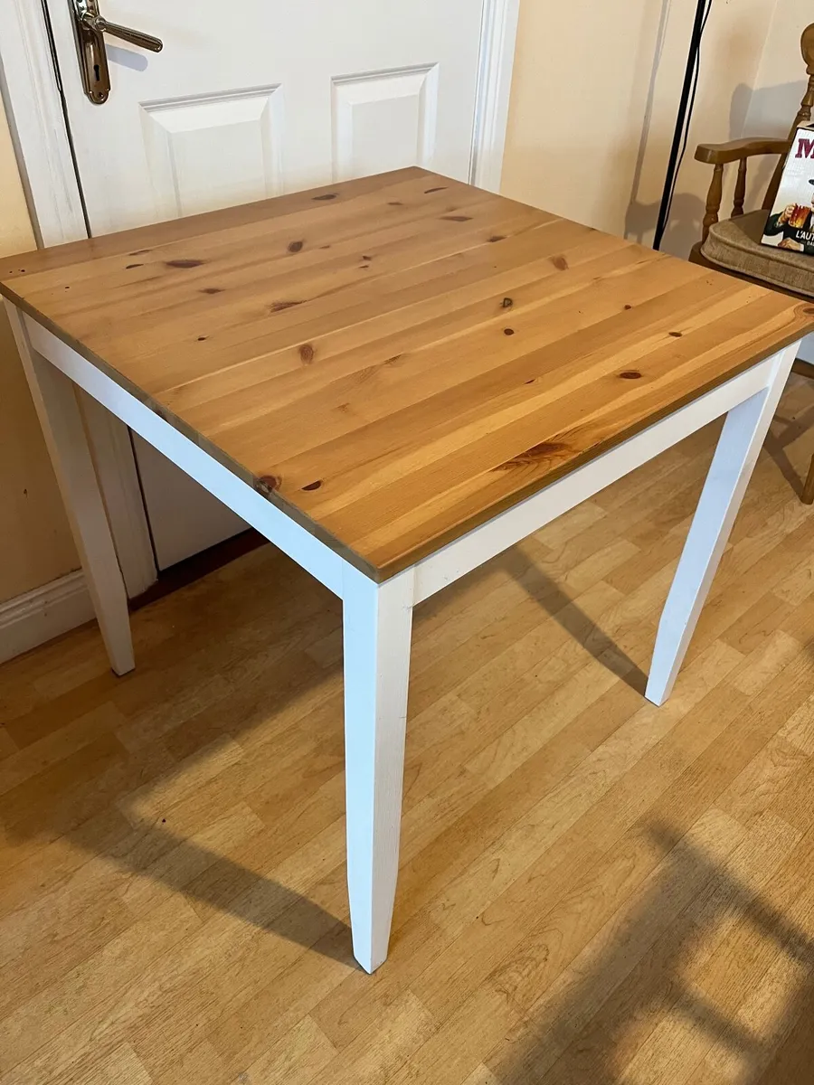 Dining table - Image 2