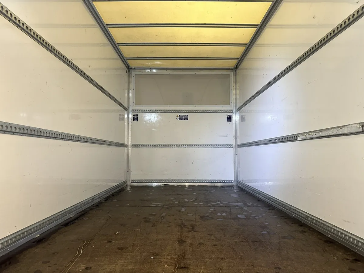 2024 Ford Transit Luton Box Van - Image 3
