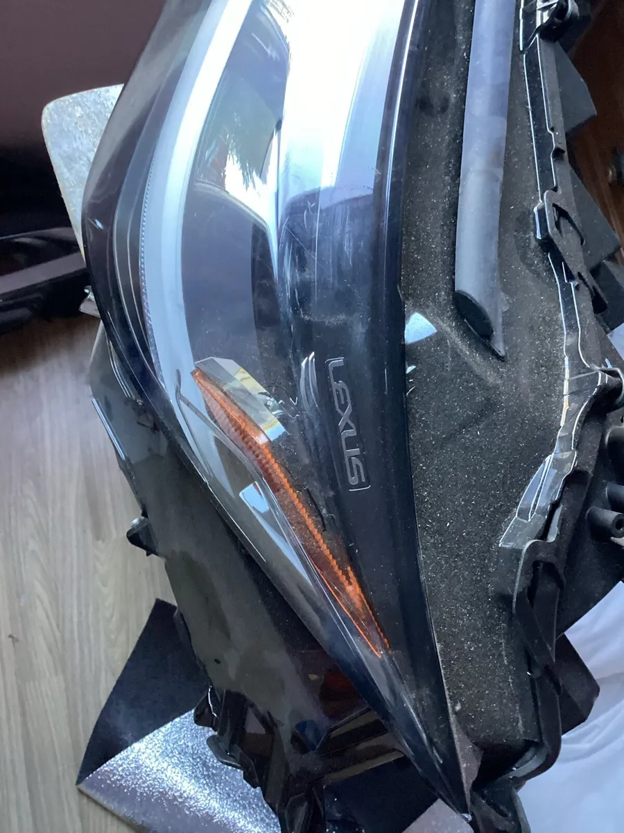 Toyota Lexus 2022 - Image 1