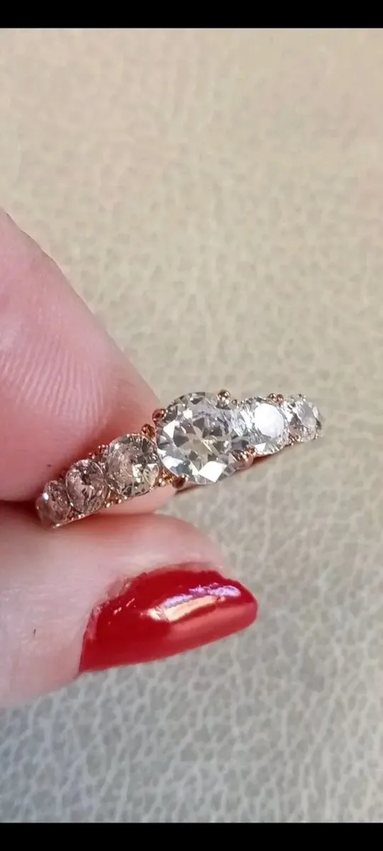 Beautiful Dress Ring - Image 2