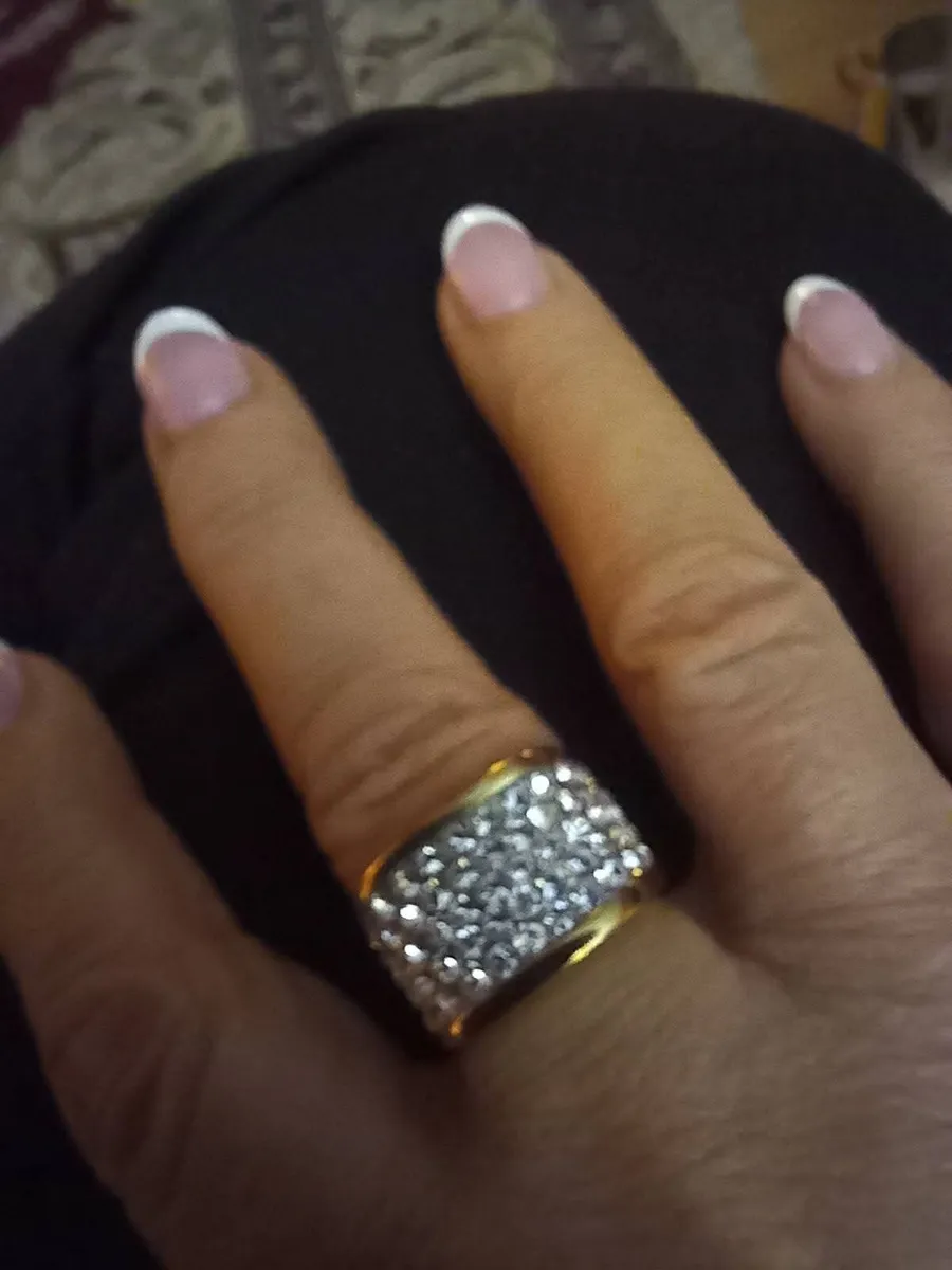 Beautiful Dress Ring - Image 2