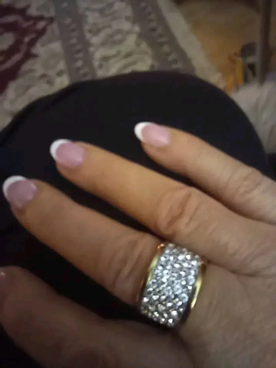 Beautiful Dress Ring - Image 4