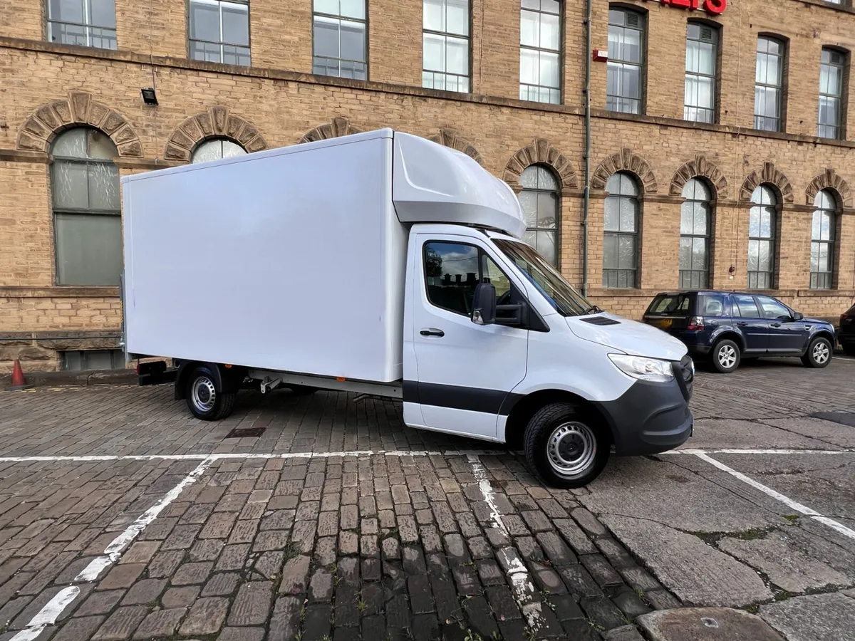 2024 Mercedes-Benz Sprinter Luton Box Van - Image 2