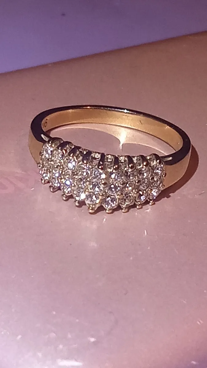 Beautiful Dress Ring - Image 1