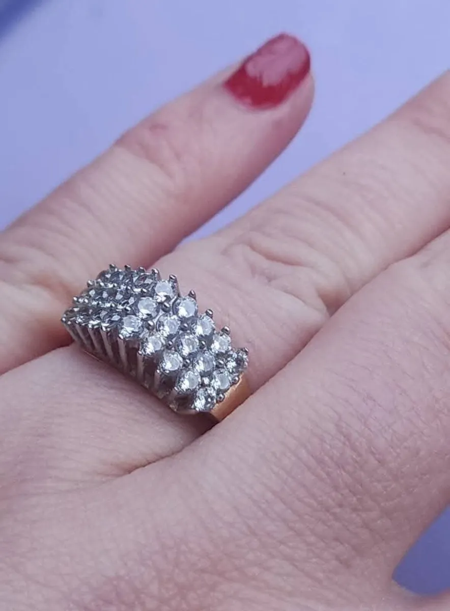 Beautiful Dress Ring - Image 2