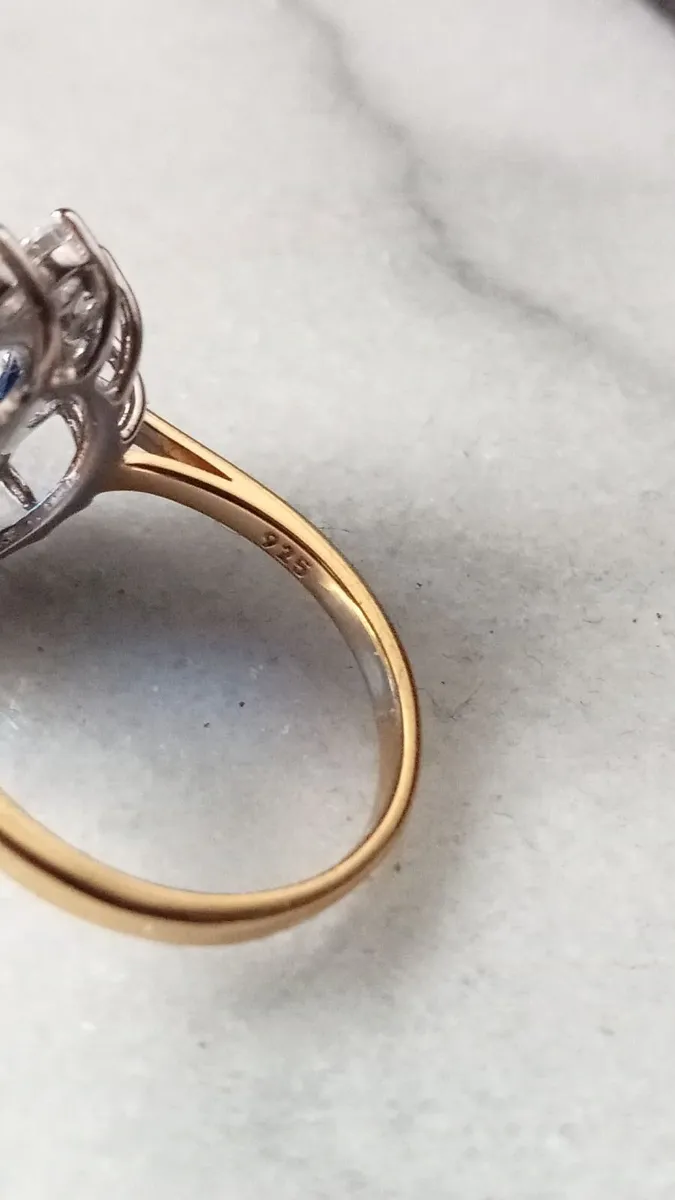 Beautiful Dress Ring - Image 3