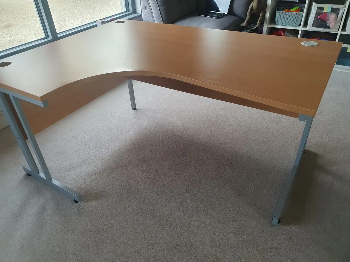 Office Desk - Image 1