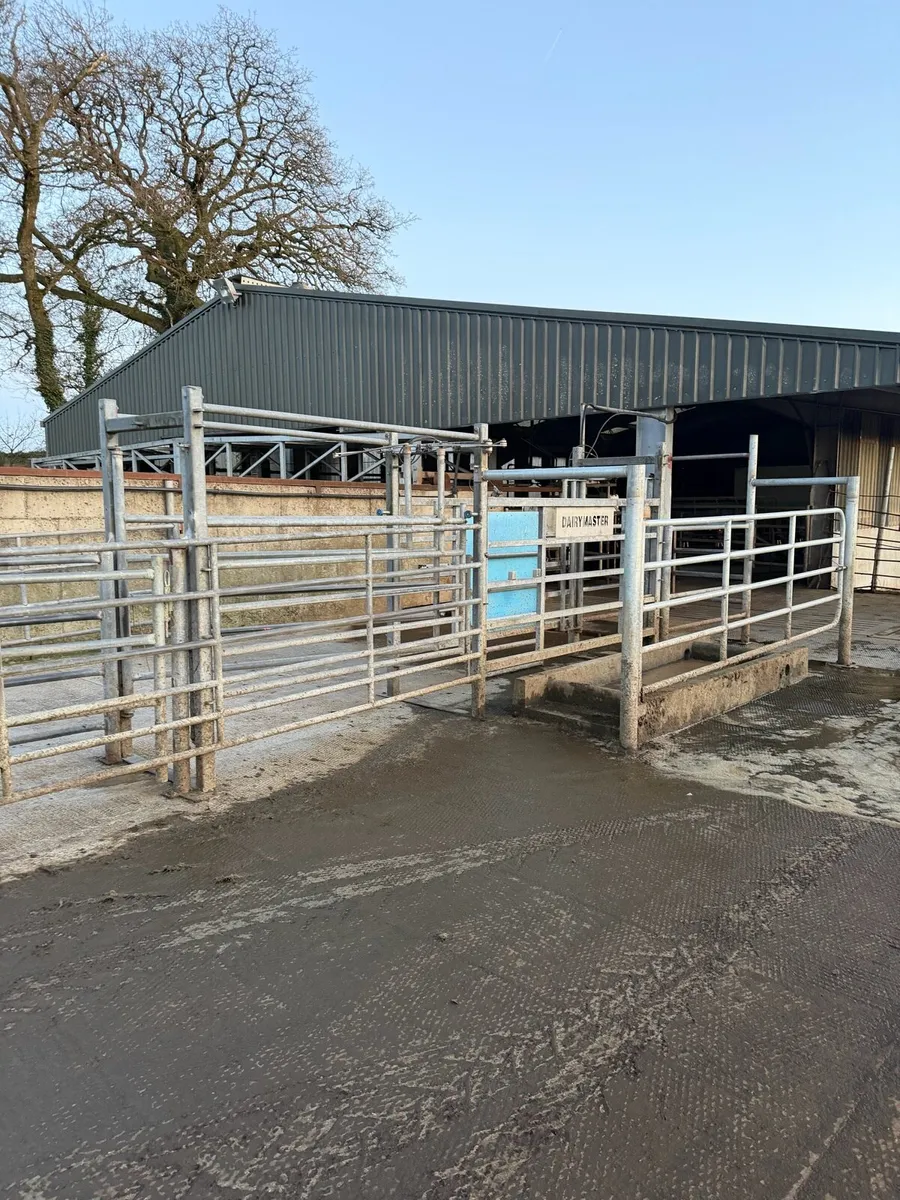 Draft Gate - Image 1