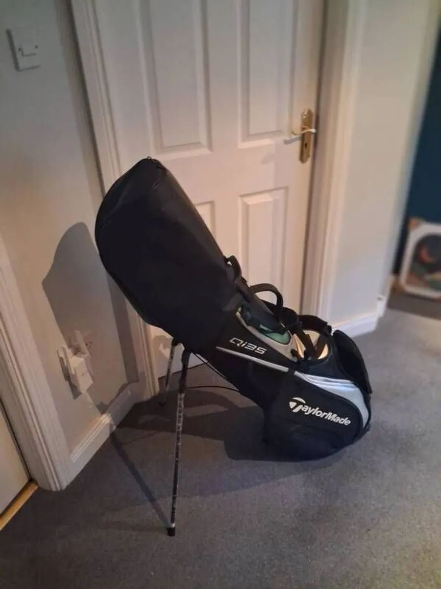 Taylormade golf bag - Image 3
