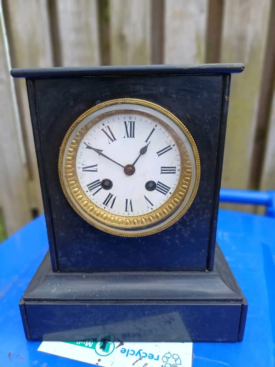 Mid 19th Century Black Slate Mantle Clock - Image 1