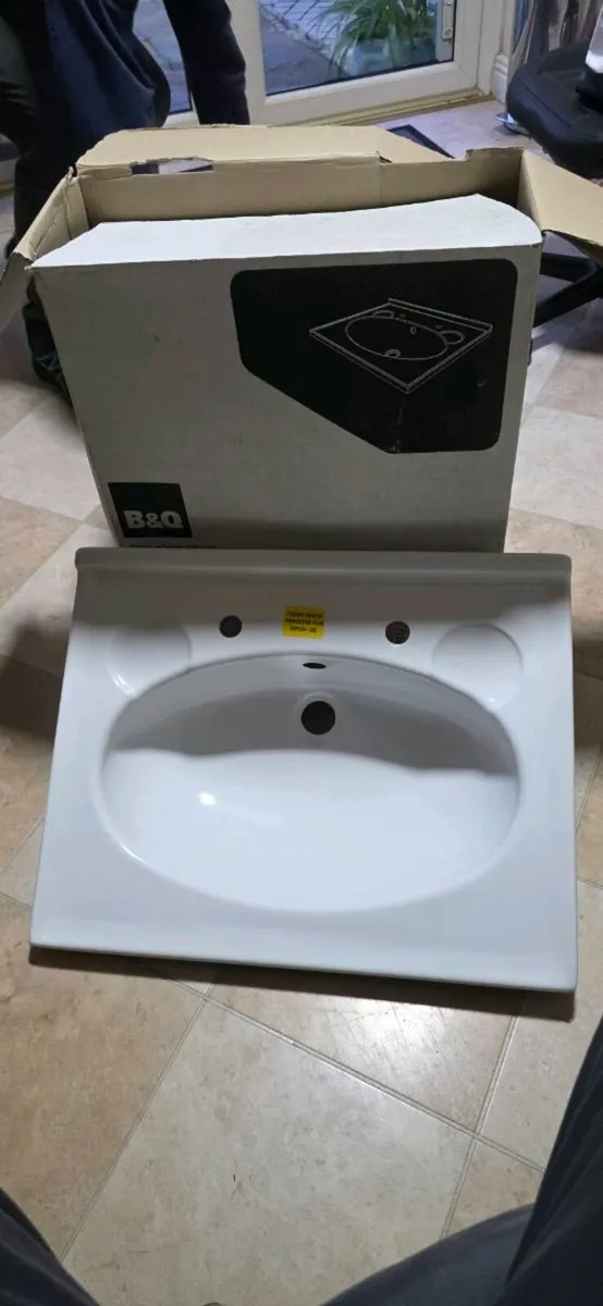 Vanity sink - Image 1