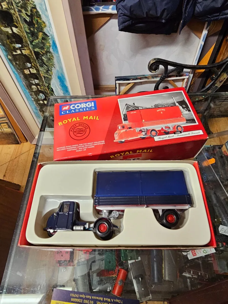 Corgi Parcel Truck 1.50 - Image 2