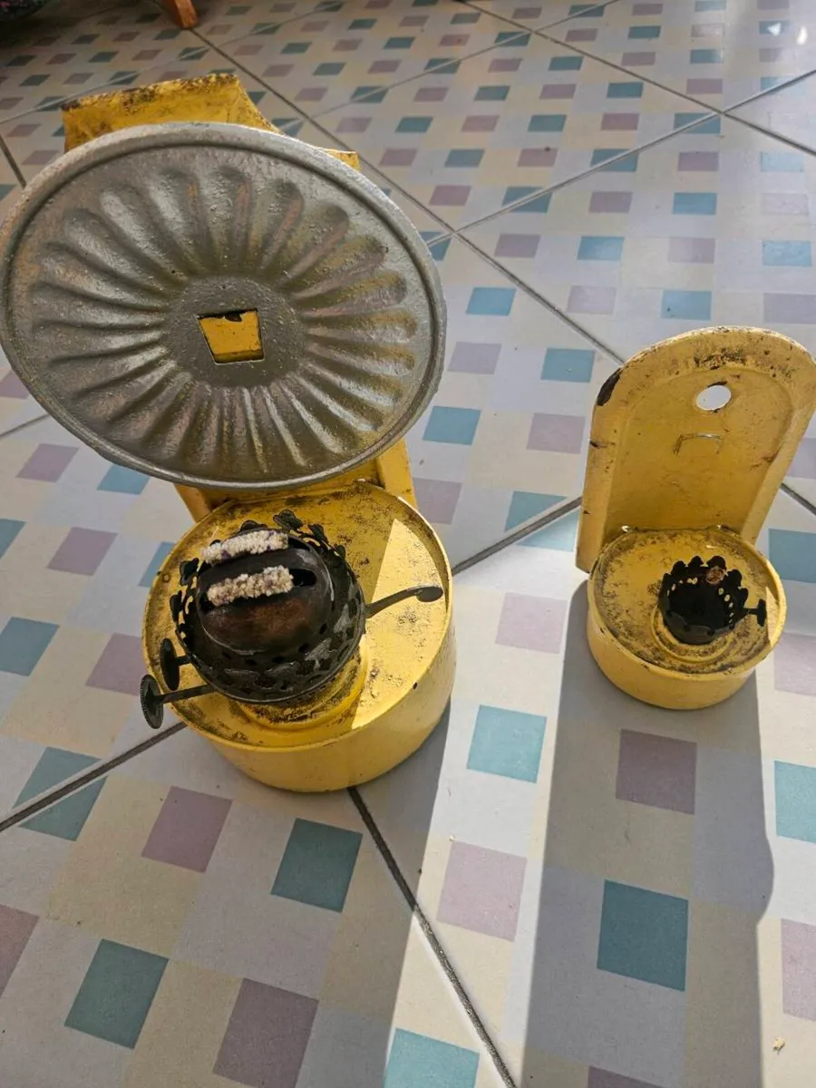 Antique Eagle Oil Lamp Lantern Reflector Tin