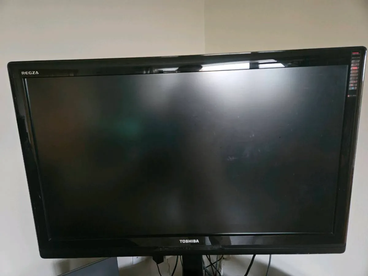 Toshiba Regza LED TV  37”