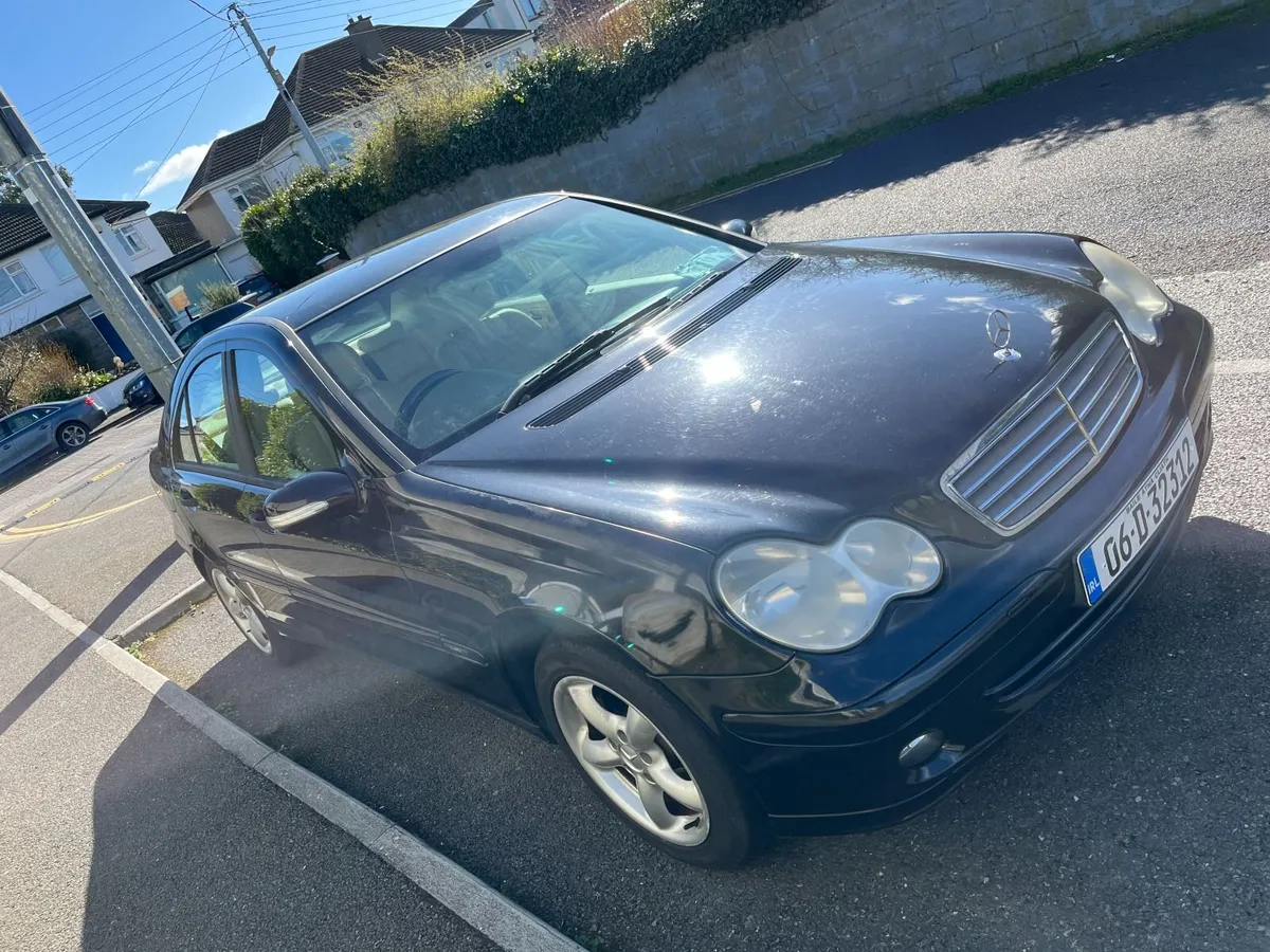 2006 Mercedes 1.8L - Image 3