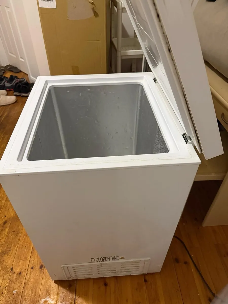 Chest Freezer - Image 3