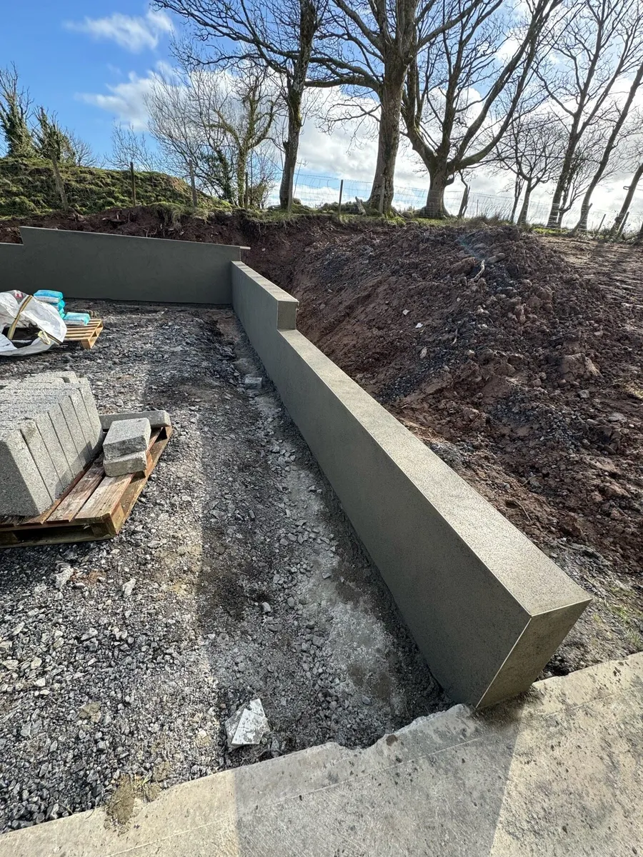 Plasterer available - Image 1