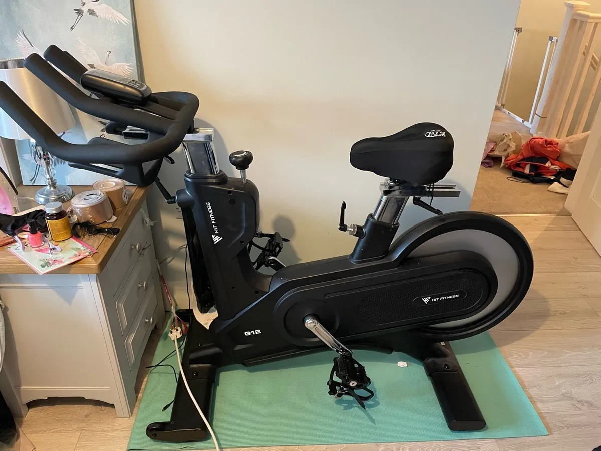 HIT fitness G12 indoor exercise bike - Image 4