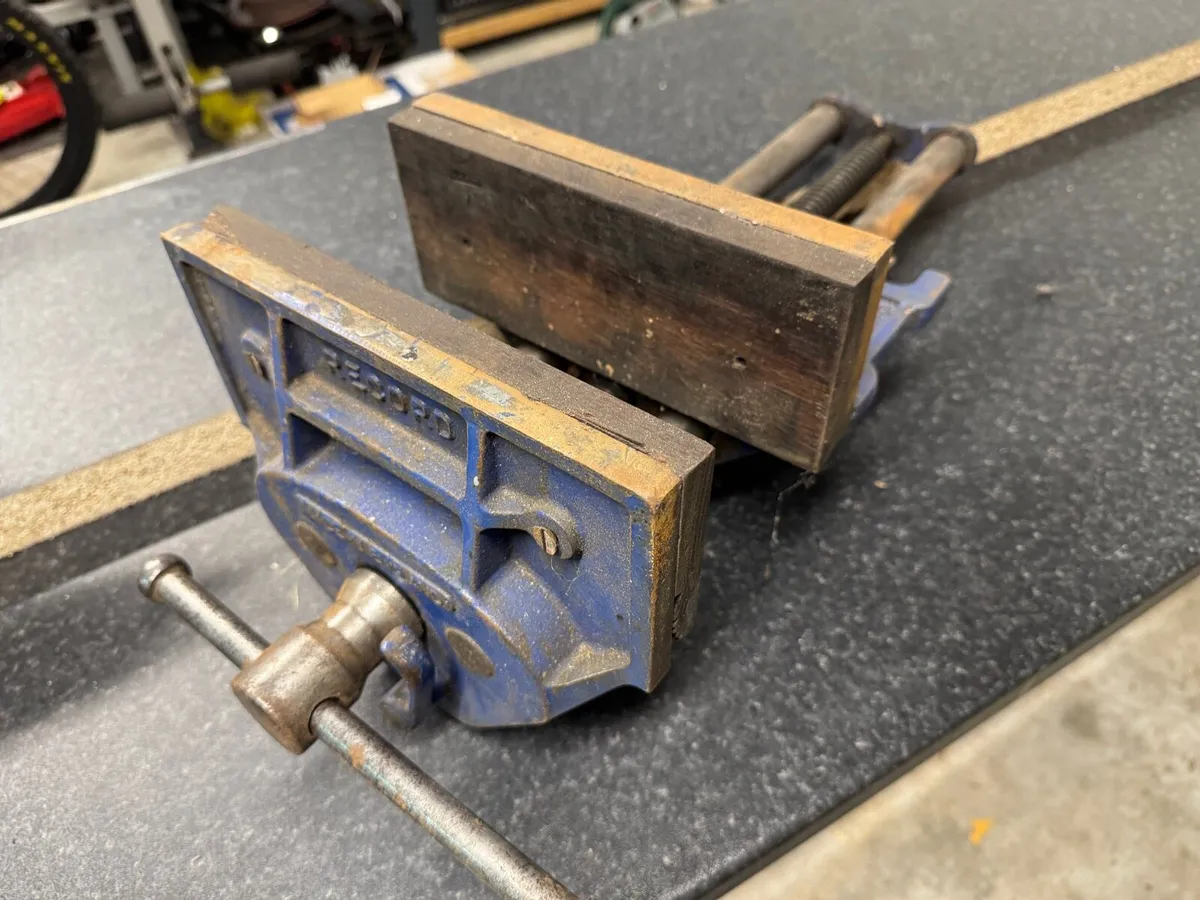 Woodwork bench vice - Image 1