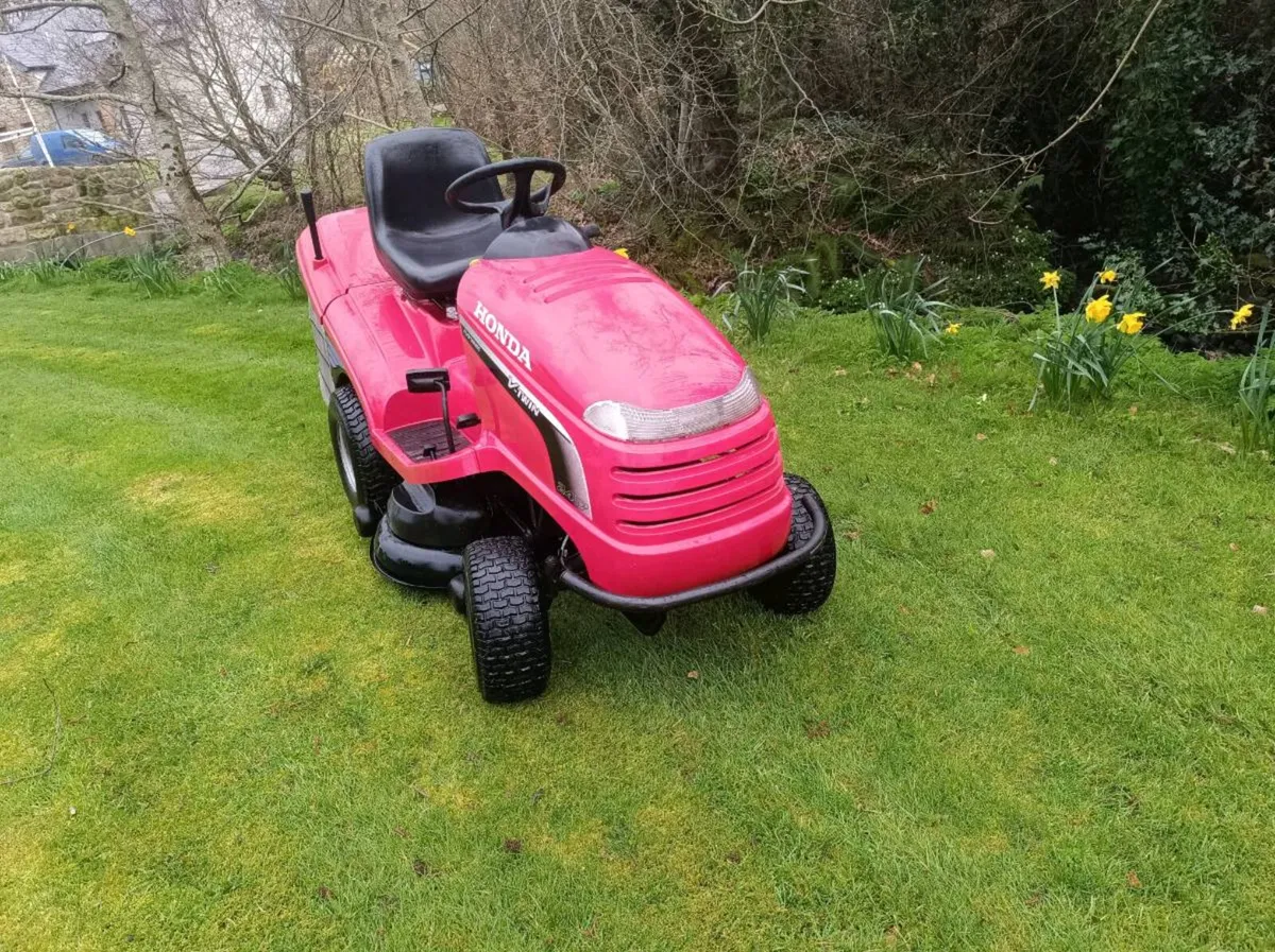 Ride on mower - Image 3