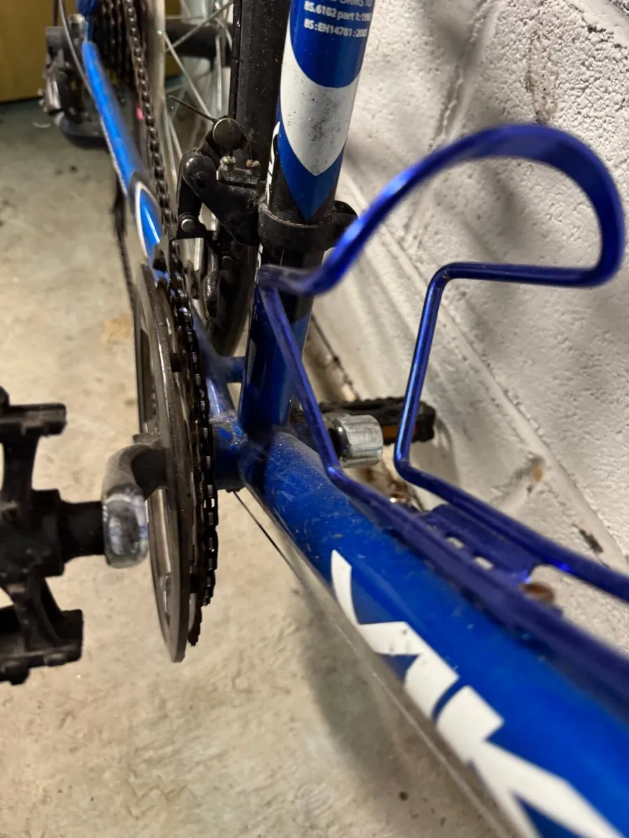 Junior racer - Image 3