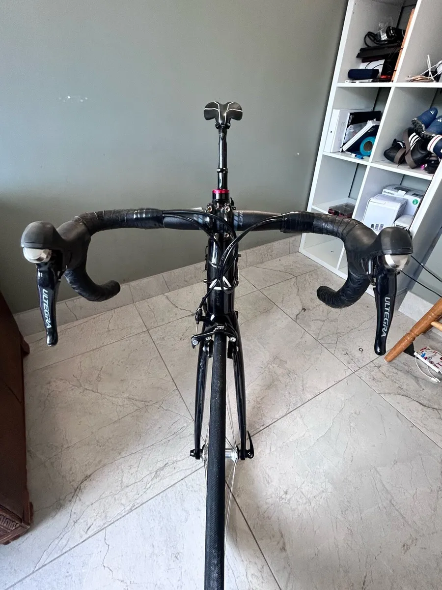 Fuji Two.1 road bike - Image 4