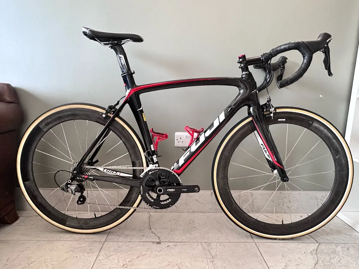 Fuji Two.1 road bike - Image 1
