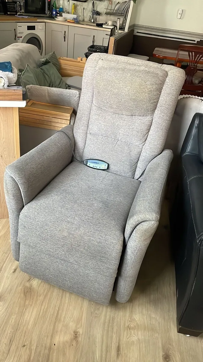 Recliner chair - Image 4