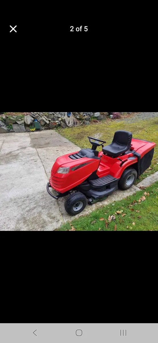 Mountfield petrol ride on lawnmower - Image 1