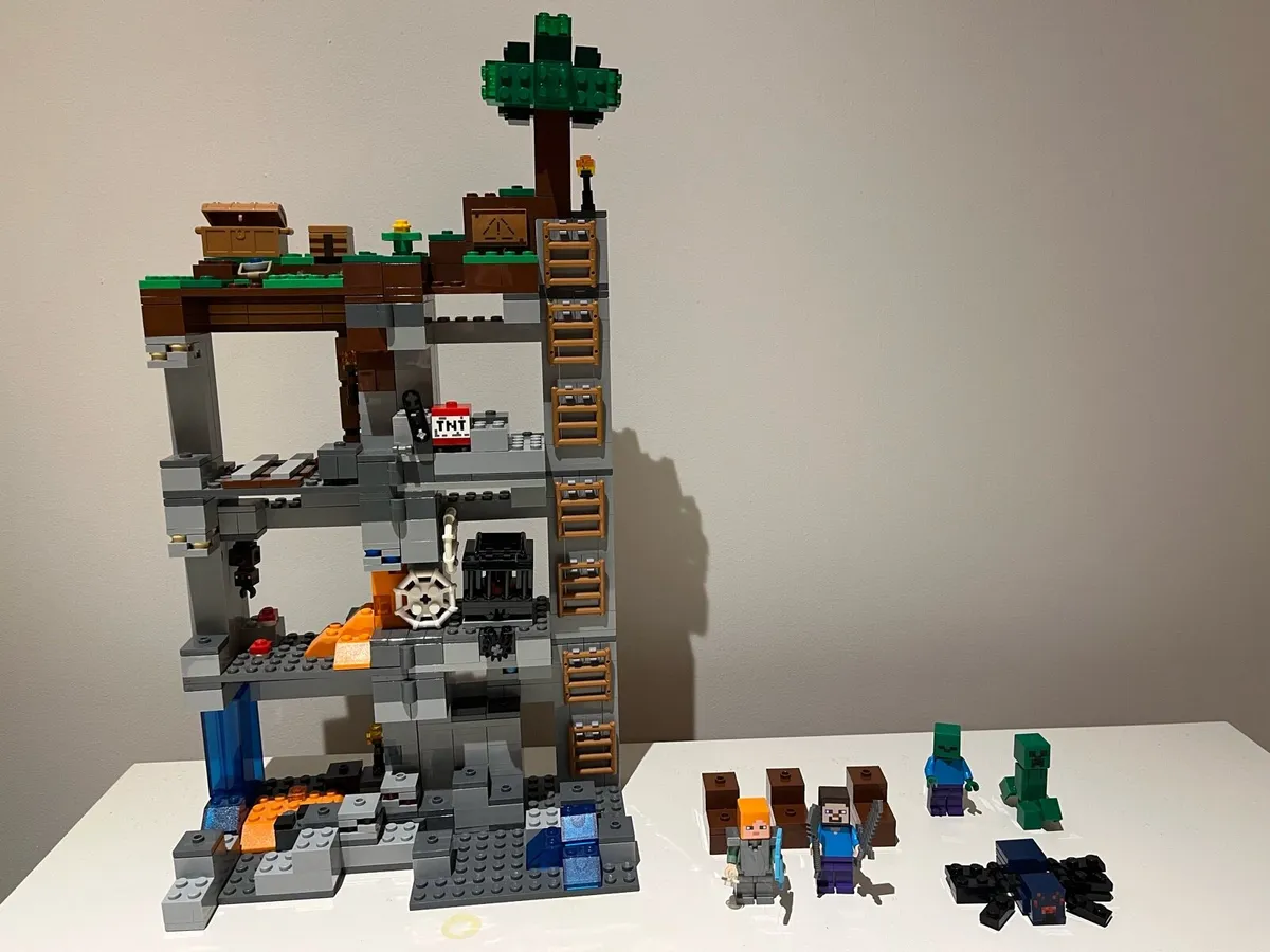 Lego Minecraft - Image 3